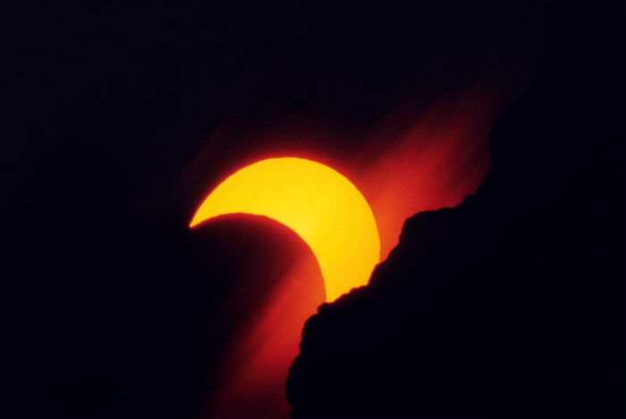 Eclissi solare parziale 31/05/03